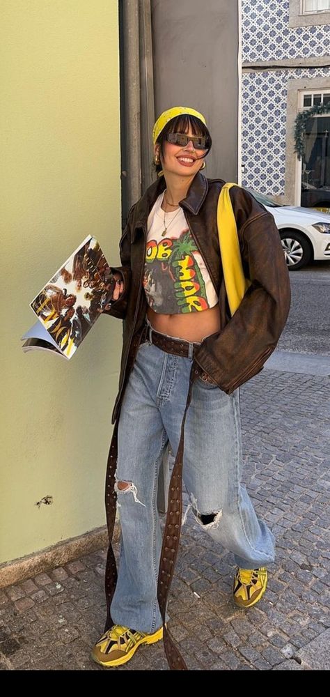 Funk Outfit For Women, Tinashe Concert Outfit, Reggae Style Outfits, Rnb Aesthetic Outfit, R&b Outfit Ideas, Look Reggae, Reggae Aesthetic Outfit, Reggae Outfit Women, R B Outfit