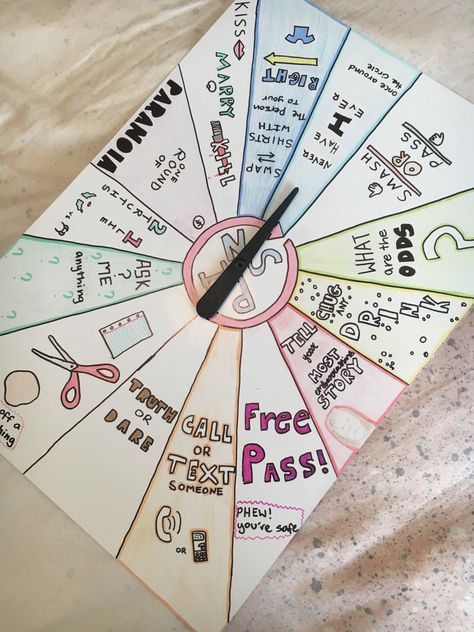 Games To Make With Paper, Fun Paper Games, Board Game Ideas, Fun Sleepover Activities, Teen Sleepover Ideas, Fun Sleepover Games, Sleepover Party Games, Diy Party Games, Board Games Diy