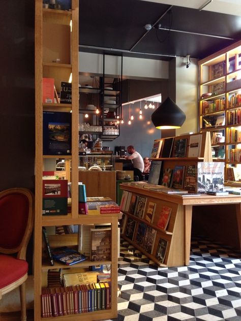 Cafe Bookstore Interior Design, Book Store Coffee Shop Aesthetic, Book Cafe Interior Design, Bookstore Interior Design, Book Shop Cafe, Bookstore Interior, Book Coffee Shop, Bookshop Café, Bookstore Design