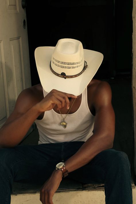 Cowboy Outfit Men, Cowboy Man, Cowboy Outfit For Men, Man Aesthetic, Cowboy Romance, Black Cowboys, Cowboy Aesthetic, O Hare, Chapeau Cowboy