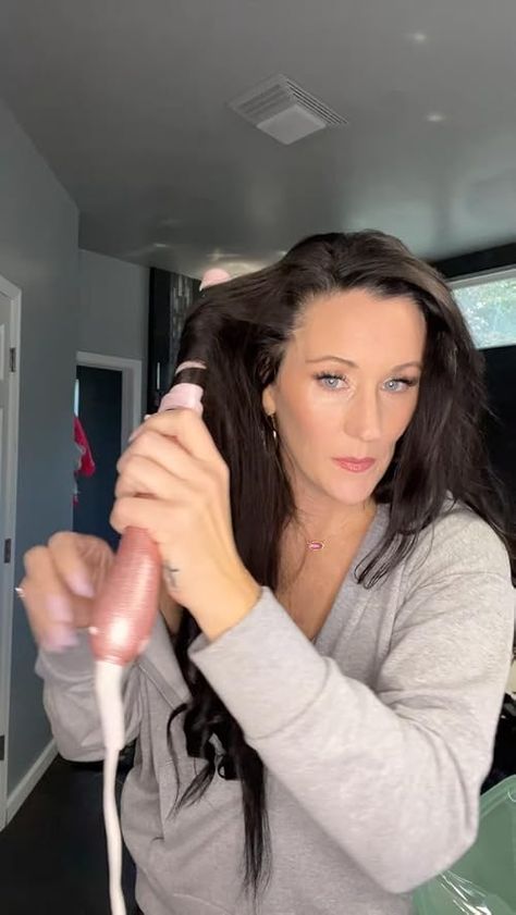 Check out this video Beachwaver makes gorgeous beachy curls that last days!! from Brandi Ann Beachwaver Hairstyles, Beachy Curls, Last Days, Last Day, Hairstyles, Hair Styles, Hair