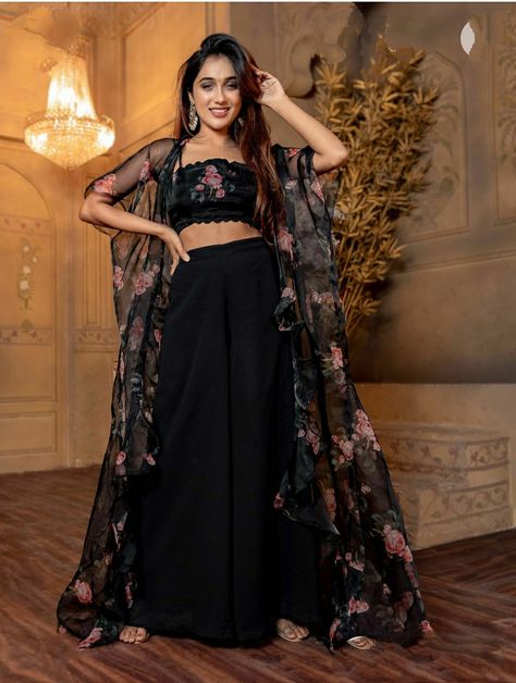 Plazo Outfits, Crop Top Outfits Indian, Crop Top Palazzo, Top And Plazo, Nykaa Fashion, Crop Top Lehenga, Ethnic Gown, Shrug For Dresses, Black Floral Top