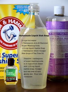 Homemade Dish Soap, Cleaning Naturally, Diy Dish Soap, Diy Favors, House Cleaner, Săpunuri Handmade, Homemade Cleaning Supplies, Diy Dish, Mother's Ring