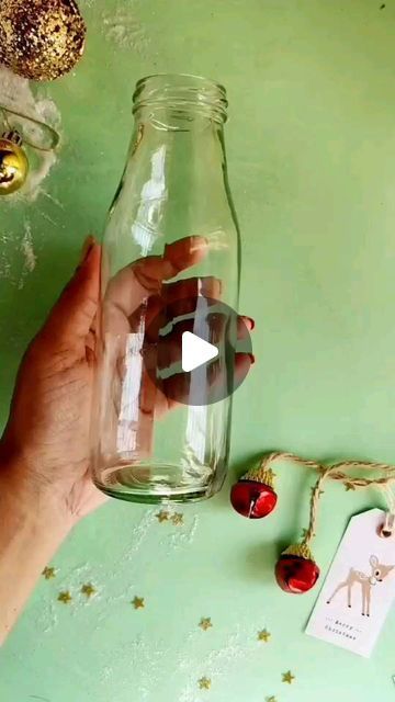 Shoelace Patterns, Bottle Decoration, Handmade Christmas Crafts, Glass Bottle Diy, Diy Glass Bottle Crafts, Diy Bottle Crafts, Glass Bottle Crafts, Holiday Crafts Christmas, Easy Christmas Crafts