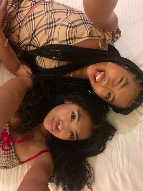 Fotos Goals, Black Femininity, Best Friends Aesthetic, Best Friend Photos, Cute Friend Pictures, Cute Friend Photos, المملكة العربية السعودية, Bestie Goals, Best Friend Goals