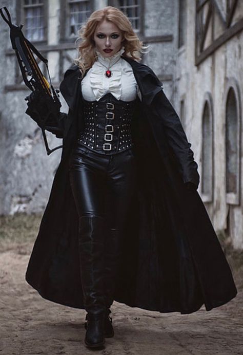 Vampire Hunter Costume Female, Dracula Inspired Outfits, Vampire Hunter Aesthetic Outfit, Vampire Hunter Outfit, Vampire Hunter Costume, Dracula Outfit, Vampire Cowgirl, Medival Outfits Women, Daria Lefler