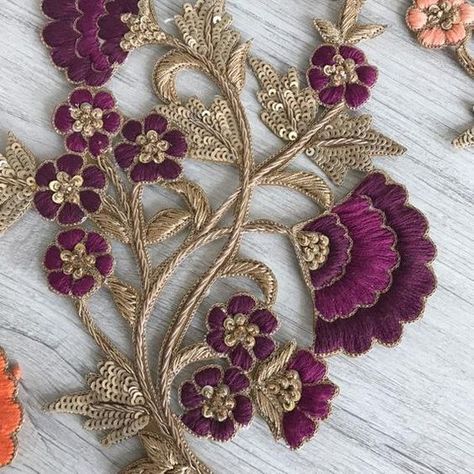 Gold Work Embroidery, Zardozi Embroidery, Crazy Quilting, Couture Embroidery, Bead Embroidery Patterns, Hand Work Embroidery, Embroidery Neck Designs, Embroidery Suits Design, Embroidery Motifs