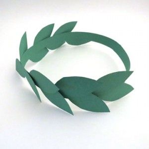 Laurel Wreaths Three Ways  • Small Talk Mama Olympic Wreath, Laurel Wreath Diy, Roman Wreath, Laurel Wreath Crown, Inexpensive Wreaths, Vacation Bible School Themes, Olympic Crafts, Wreath Crown, Laurel Crown