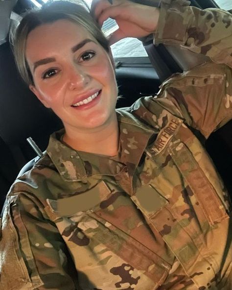 Military Woman, Female Army Soldier, Men Skin Care Routine, Leather Outfits Women, Usa Military, Hot Army Men, Medical Photos, Bra Image, Video Call With Boyfriend Screen Photo