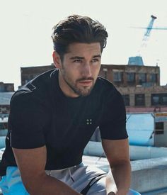 Growing Hair Men, Jeff Wittek, Gents Hair Style, Guy Haircuts Long, Mens Hairstyles Medium, Quiff Hairstyles, Hairstyle Names, Mens Hairstyles Thick Hair, Wavy Hair Men