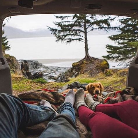 campbrandgoods: “Lakeside & chill #campbrandgoods #keepitwild Photo by: @johnwingfield ” Camping Aesthetic, Wallpaper Pastel, Voyage Europe, Camping Ideas, Camping Life, Jolie Photo, Camping And Hiking, Go Camping, Camping Hacks