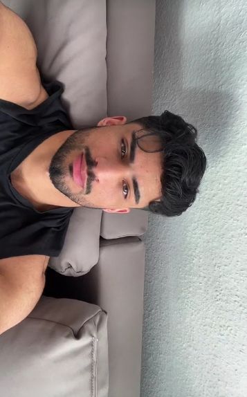 Flow Tapered Haircut, Handsome Masculine Men, White Man With Beard, Beard And Hairstyle For Men, Arabic Beard Style, Oblong Face Hairstyles, Mustache And Goatee, Badass Beard, Mexican Hairstyles