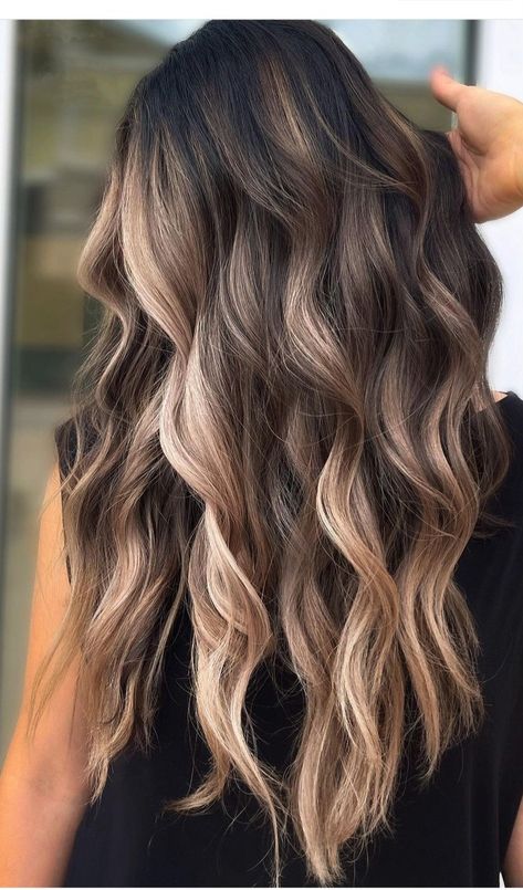 Dark Blonde Hair With Balayage, Brown Hair Inspo, Brunette Hair With Highlights, Brown Hair With Blonde Highlights, Caramel Highlights, Brunette Balayage Hair, Brown Hair Balayage, Peinados Fáciles Para Cabello Corto, Balayage Brunette