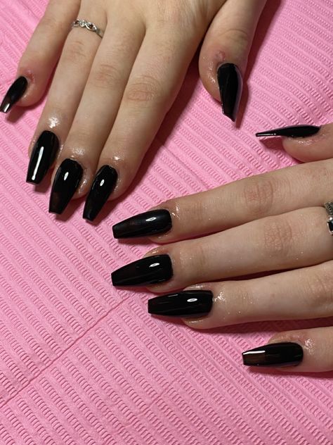 Coffin Shaped Nails Black, Black Poly Gel Nails, Mid Length Nails Acrylic Coffin Black, Black Gel Extension Nails, Black Coffin Shaped Nails, Black Nail Extension Designs, Short Coffin Shape Nails Black, Nail Extension Black, Coffin Shape Nails Black