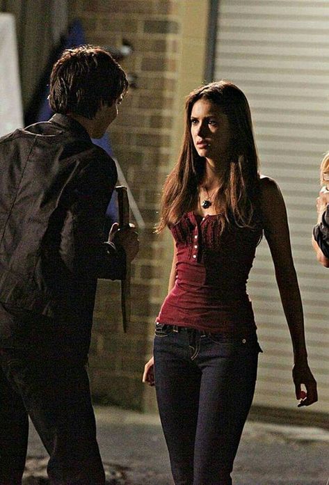 Nina Dobrev as Elena Gilbert in The Vampire Diaries season 1 Ian Somerhalder Paul Wesley, Nina Dobrev Ian Somerhalder, The Vampire Diaries Photos, Vampire Diaries Photos, Elena Gilbert Style, Stefan And Caroline, Vampire Diaries Outfits, Katerina Petrova, Candice Accola