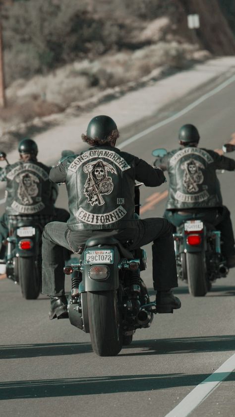 Charlie Sons Of Anarchy, Sons Of Anarchy Mc, Jax Sons Of Anarchy, Sons Of Anarchy Motorcycles, Sons Of Anarchy Samcro, Мотоциклы Harley Davidson, Motorcycle Gang, Harley Davidson Wallpaper, Biker Photoshoot