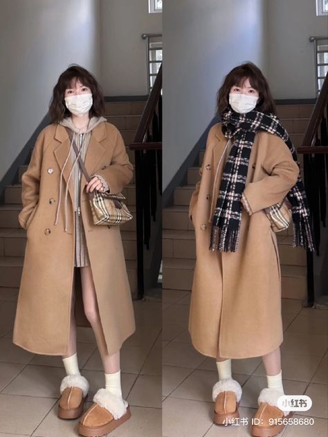 Korean Uggs Outfit, Ugg Boots Outfit Korean, Kpop Idols Wearing Uggs, Winter Outfits Chinese, Ugg Outfits Winter, Winter Outfits Aesthetic Japanese, Winter Outfits Korean Snow, Xiaohongshu Outfits, Ugg Slipper Outfit