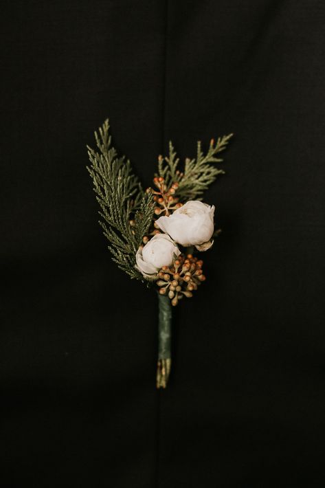 Winter Wedding Boutineer Grooms, Evergreen Boutineer, Forest Wedding Boutonnieres, Winter Wedding Bouquet Bridesmaid, Evergreen Bouquet Wedding, Evergreen Forest Wedding, Winter Boutineer, Juniper Boutonniere, Evergreen Winter Wedding