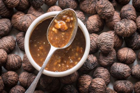 Black Walnut-Maple Honey Sauce Black Walnuts Recipes, Honey Substitute, Maple Sauce, Goat Recipes, Walnut Sauce, Walnut Recipes, Honey Sauce, Tea Time Snacks, Walnut Shell