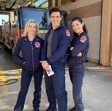 Emt Paramedic Outfit, Sylvie Brett Chicago Fire, Chicago Fire Violet And Hawkins, Jimmy Nicholas, Evan Hawkins, Chicago Fire Brett, Sylvie Brett, Kara Killmer, Fire Bts