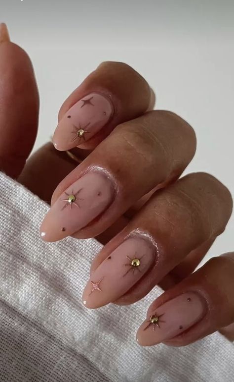 Fur Nails, Bridesmaid Nails, Nail Noel, Classy Almond Nails, Wedding Day Nails, Bridesmaids Nails, Beauty Hacks Nails, Almond Nails Designs, Almond Acrylic Nails