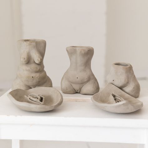 Pottery Body Sculpture, Feminist Pottery, Handbuilding Pottery, Clay Dishes, Wellness Centre, Boho Art Drawings, Pottery Workshop, Clay Diy Projects, Diy Ceramic