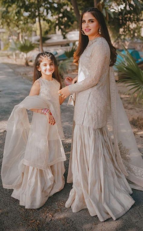 Most beautiful matching and same dress combo ideas for mother and daughter #samedress #motherdauhter #combodress #dress #style #girlsdesigns #outfits #2021 #trendysamedress #samedressformotherdauhter #momanddaughter Mother Daughter Dresses Matching Indian, Mother And Daughter Combo Dress, Mother And Daughter Matching Outfits, Mom Daughter Matching Dresses, Casual Bridal Dress, Mom Daughter Outfits, Mothers Day Sale, Mother Daughter Fashion, Mother Daughter Matching Outfits