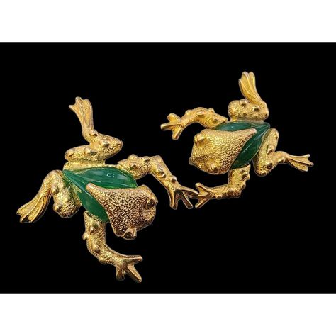 Vintage Unsigned Molded Glass Pair of Frog Brooches (A3965) Glass Molds, Vintage Costume Jewelry, Remember This, Vintage Costumes, Vintage Brooches, Vintage Signs, Green And Gold, Jewelry Pieces, Vintage Ladies