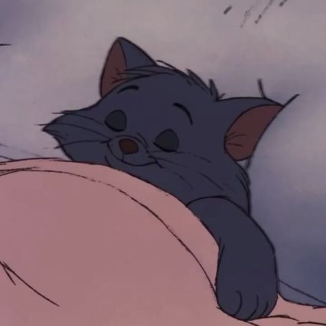 Vintage Cartoons on Instagram: "The Aristocats (1970)" Berlioz Aristocats Aesthetic, The Aristocats Aesthetic, Vintage Cartoon Pfp, Vintage Icons Aesthetic, Aristocats Aesthetic, Berlioz Aristocats, Old Disney Characters, Disney Nostalgia, Disney Icon