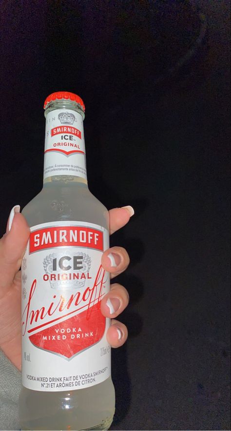 Smirnoff Tumblr, Smirnoff Aesthetic, Smirnoff Ice, Foto Fake, Life Aesthetic, Vodka Bottle, Vodka, Dates