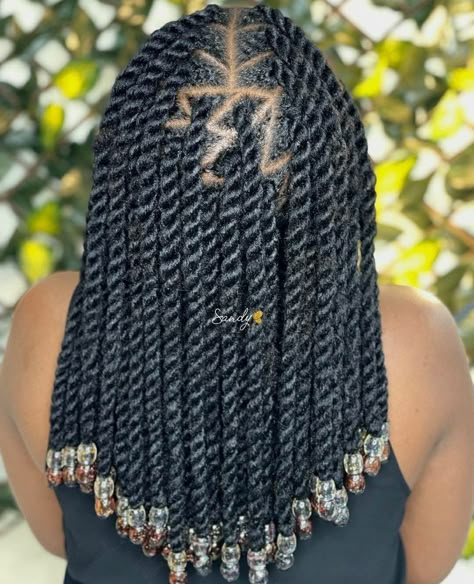 Braids With Knots, Twisted Braids, Braid Hairstyle Ideas, Hair Braid Patterns, Twisted Braid, Flat Twists, Short Twists, Help Hair Growth, Short Box Braids Hairstyles