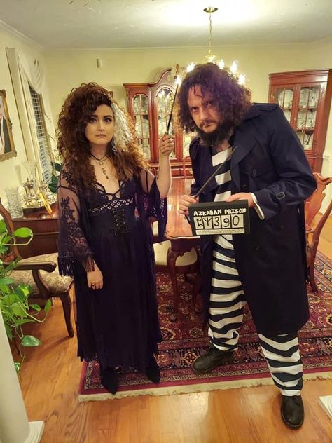 Bellatrix And Sirius Costume, Sirius Black Costume Diy, Bella Trix Lestrange Costume, Sirius Black Halloween Costume, Bellatrix Lestrange Aesthetic Outfit, Diy Bellatrix Lestrange Costume, Belatrix Lastrenge Costume, Bellatrix Lestrange Costume Diy, Bellatrix Lestrange Hair