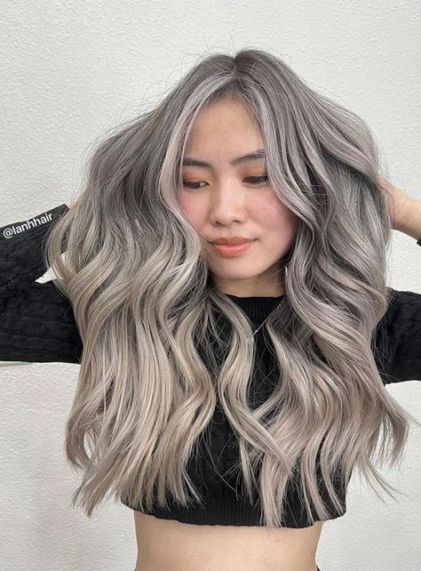 Asian Hair Balayage Ash, Silvery Blonde Hair, Ash Blonde Hair Balayage, Blonde Long Hair, Blonde Hair Colors, Perfect Blonde Hair, Ash Brown Hair Color, Grey Blonde Hair, Ash Blonde Hair Colour