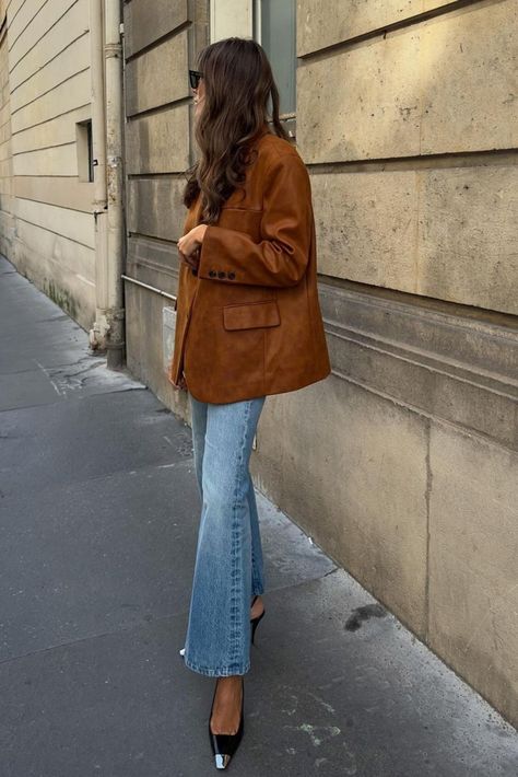 Autumn Outfits, Julie Sergent Ferreri, Suede Jacket Outfit, Brown Suede Jacket, Jacket Outfit, Brown Jacket, Mode Inspo, Work Outfits Women, Suede Jacket