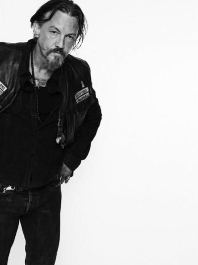 Chibs 💛💙💜💚❤️💗 Sons Of Anarchy Motorcycles, Sons Of Anarchy Samcro, Tommy Flanagan, Men In Black, Charlie Hunnam, Sons Of Anarchy, Best Tv, Walking Dead, Serie Tv