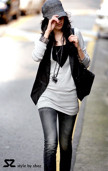 Grey sweater and black vest layers.  Winter casual / fob style / asian style 2000s Fashion Winter, Layered Winter Outfits, Sweater Vest Outfit, 2015 Outfits, 2010s Fashion, Nerd Fashion, 2000s Clothes, 2000s Outfits, Layering Outfits