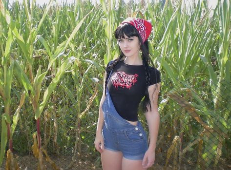 Goth Farmer, Overalls Outfit Aesthetic, Pearl Movie, Pearl Core, Born To Die Summer, Midwest Gothic, Slasher Summer, Pearl Aesthetic, Farmer Outfit