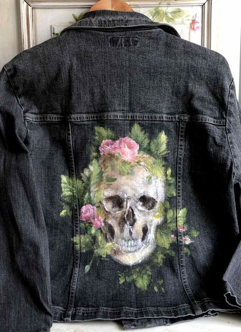 Paint On Clothes, Painted Skull, Painted Clothes Diy, Diy Denim Jacket, Hand Painted Denim Jacket, Denim Art, Nail It, Painted Denim Jacket, Painted Jacket