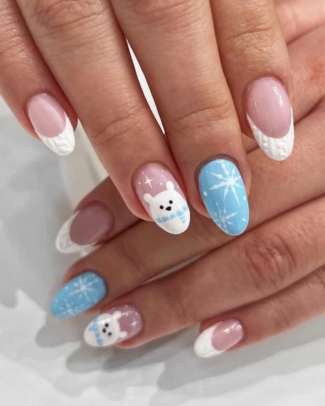 Get Inspired by 20 Summer Nail Inspo for a Fresh Look Cute Nail Ideas Christmas, Nails Design For Winter, Christmas Nails Inspo Short, Winter Nails Inspo Aesthetic, Cute Nail Ideas For Christmas, Xmas Nail Ideas Simple, Winter Nails Short Acrylic, Gel Nail Ideas Blue, Cute Nail Designs Christmas