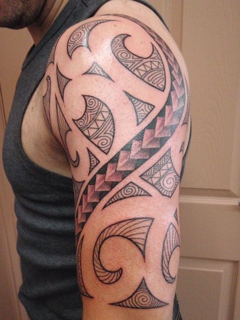 Free hand Poly Stammestattoo Designs, Tiki Tattoo, African Tattoo, Tattoo Trend, Mens Shoulder Tattoo, Hawaiian Tattoo, Maori Tattoo, Elegant Tattoos, Arm Tattoos For Guys