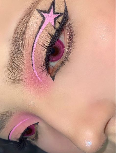 Makeup Looks With Pink Eyeliner, Pink Rock Makeup, Polka Dot Eye Makeup, Valentine’s Day Graphic Liner, Pink And Black Eyeliner, Eyeliner Art Creative, Fun Makeup Looks To Recreate, Pink Hair Pfp Cartoon, Cool Eyeliner Designs