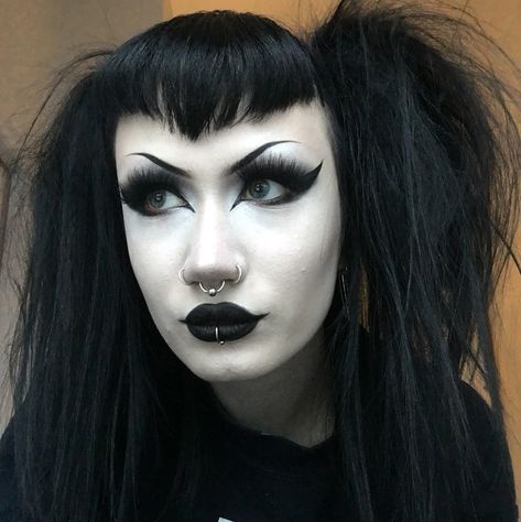 I don’t have anything interesting to say #goth #gothic #black #allblack #pale #gothgirl Mall Goth Hair, Romantic Goth Makeup, Brow Styles, Goth Eyebrows, Black Eyeshadow Tutorial, Alt Culture, Goth Moth, Black Makeup Looks, Maquillage Goth