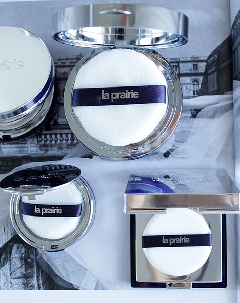 La Prairie | Skin Caviar Powder Foundation La Prairie Foundation, Chanel Hydra Beauty, Foundation Sets, Skin Care Benefits, La Prairie, Beauty Gadgets, Neutral Undertones, Makeup Must Haves, Hydrating Cream