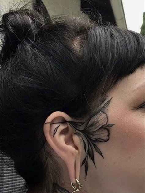 Hairline Tattoos, Face Tats, Face Tattoos For Women, Throat Tattoo, Muster Tattoos, Facial Tattoos, Face Tattoos, Head Tattoos, Face Tattoo