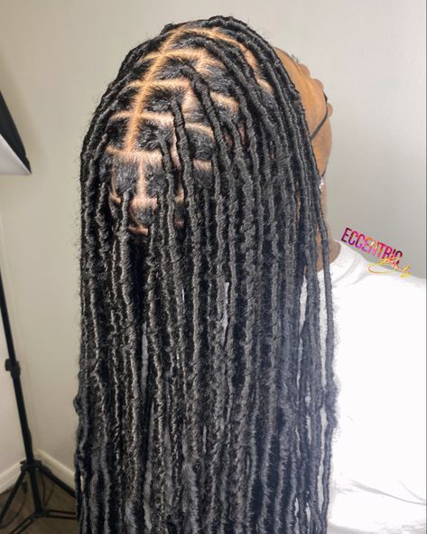 36 inch soft locs with square parts! So crispy! 🤤 Black Women Hairstyles Locs, Soft Locs Hairstyles Big Parts, Faux Locs With Big Parts, 36inch Soft Locs, Soft Locs Smedium, Faux Locs Small Size, Soft Locs Medium Size, Parting For Soft Locs, 36 Inch Soft Locs Hairstyles