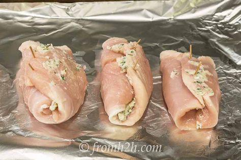 Roll Up Chicken Recipes, Chicken Cutlet Roll Up Recipes, Chicken Cutlet Roll Ups, Easy Chicken Rollups, Stuffed Chicken Rollups, Chicken Rollup Recipes, Baked Chicken Roll Ups, Chicken Thigh Roll Ups, Chicken Cheese Roll Ups