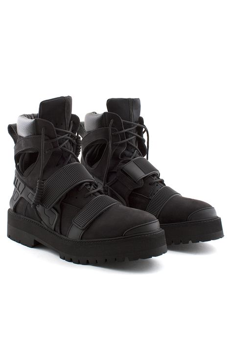 AVALANCHE BOOTS | @HoodByAir | VFILES SHOP Cyberpunk Boots, Futuristic Boots, Cyberpunk Shoes, Techwear Shoes, Futuristic Shoes, Cyberpunk Clothes, Cyberpunk Fashion, Men Fashion Casual Outfits, Sneakers Men Fashion