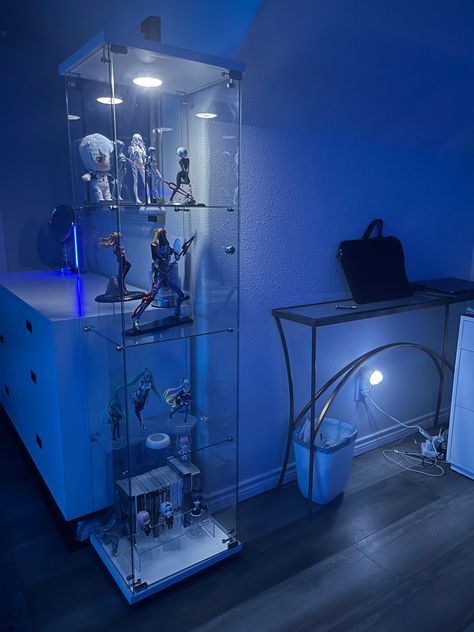 Ocean Themed Bedroom Night Lights, Miku Themed Room, Blue Aesthetic Kitchen, Aesthetic Rooms Bedrooms, Cybercore Decor, Cybercore Bedroom, Mecha Core, Futuristic Bedroom Ideas, Cybercore Room