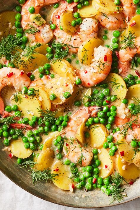 This quick and easy 30-minute buttery shrimp recipe incorporates peas and potatoes to create the ultimate weeknight dinner recipe meets seafood recipe.#seafoodrecipes #shrimprecipes #weeknightdinners #weeknightdinnerrecipes #weeknightdinnerideas Smoked Seafood, Buttery Shrimp, Shrimp Burger, Salad Inspiration, Potato Dinner, Seafood Recipe, New Potatoes, Shrimp Fried Rice, Shrimp And Grits