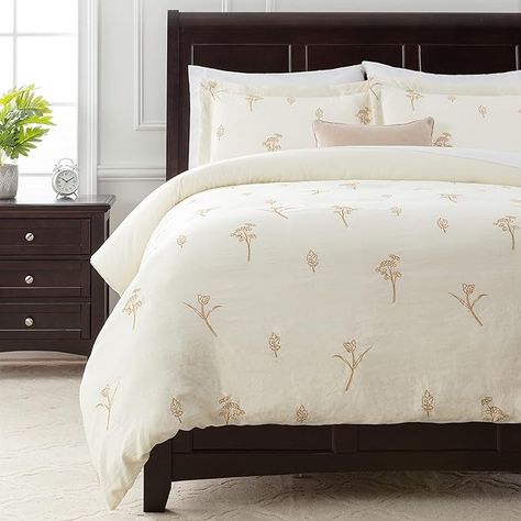 Amazon.com: Chanasya Premium Floral Leaf Embroidered Queen Size Duvet Cover - 3-Piece Bedding Set -Luxury Textured Washed Microfiber Lightweight Super Soft Elegant Boho Chic Cottagecore Comforter Cover - Cream : Home & Kitchen Queen Size Duvet Covers, Comforter Cover, Queen Duvet, Queen Size, 3 Piece, Duvet Cover Sets, Bedding Set, Boho Chic, Duvet Covers